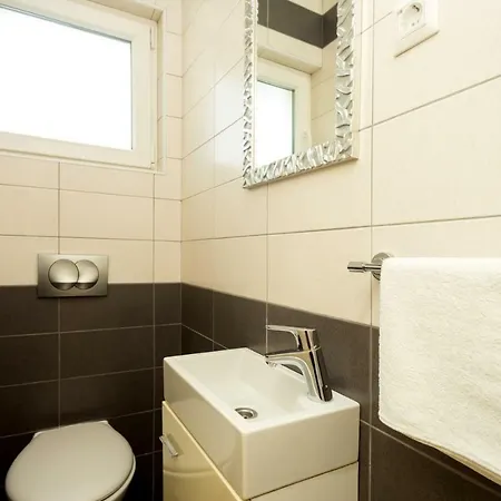 Hvar Harbor Luxury Apartament *