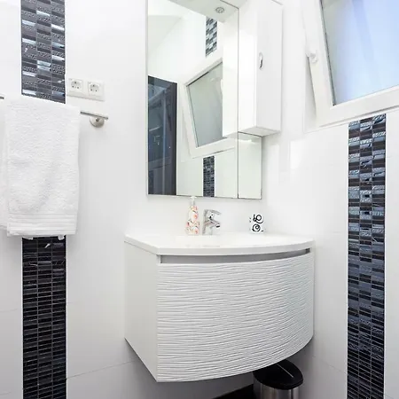 Hvar Harbor Luxury * Hvar Town