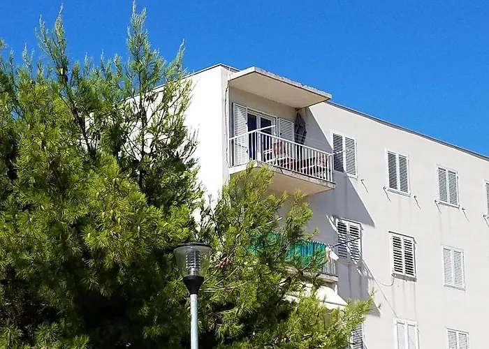 Hvar Harbor Luxury 아파트 *