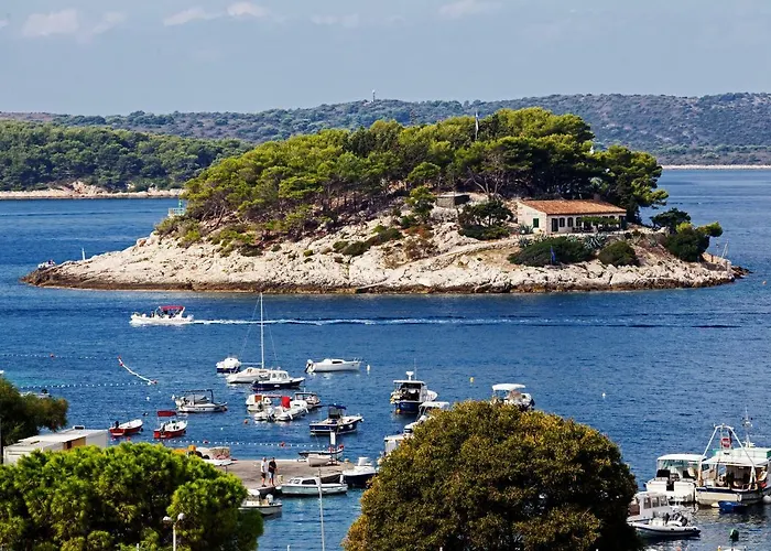 Hvar Harbor Luxury * 흐바르