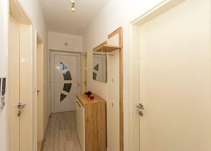 Hvar Harbor Luxury 아파트 흐바르