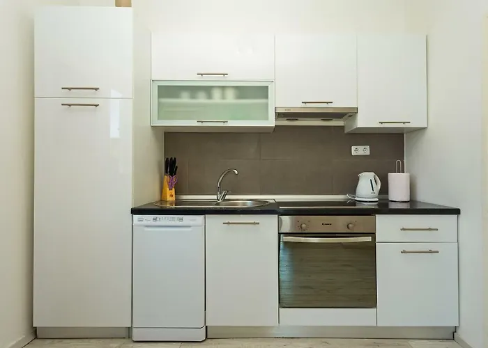 Hvar Harbor Luxury 흐바르